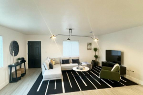 Stylish Serenity: Wynwood Oasis Retreat
